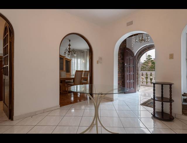 4 BEDROOM HOUSE FOR SALE IN GLENVISTA